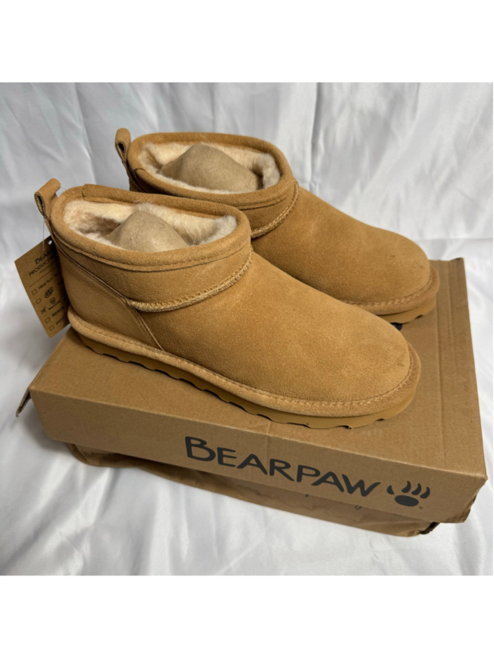 BEARPAW Super Shorty Women’s Boots Size 8 Iced Coffee Suede 3049W NIB